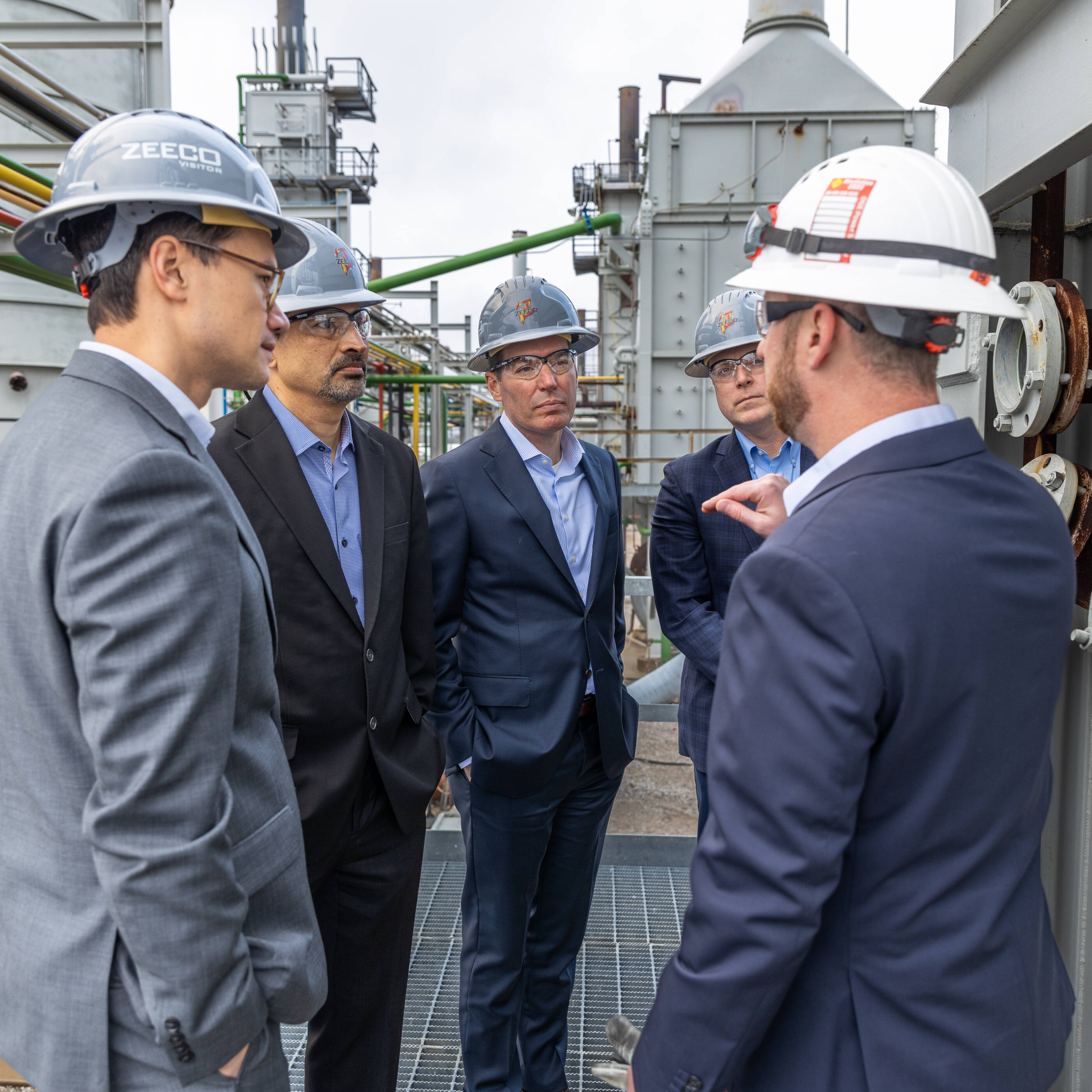 Group photo of employees at refinery