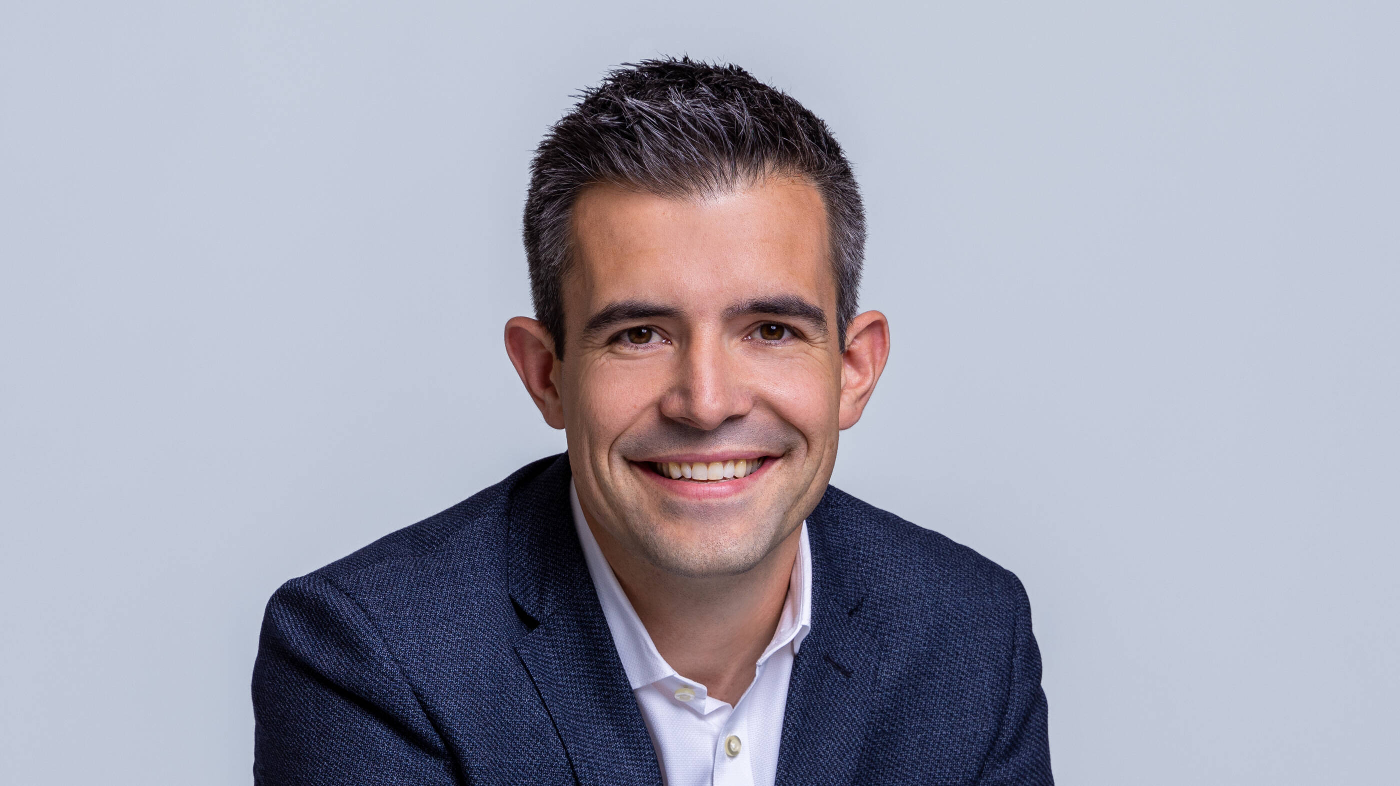 Headshot of Patrick Howarth